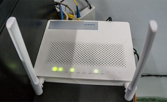 Tranh cãi về router Wi-Fi tặng kèm gây chậm mạng